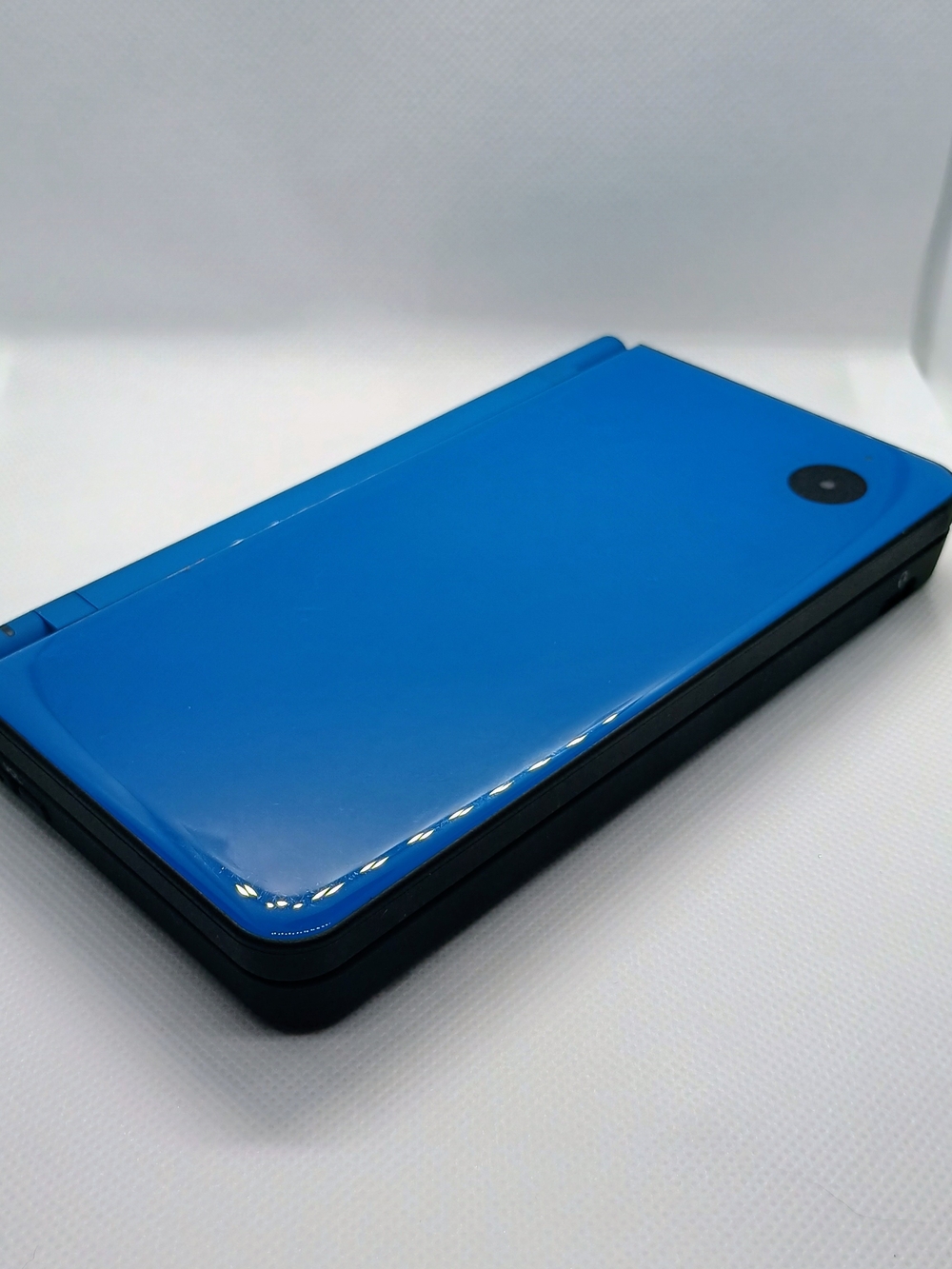 Nintendo Bright Blue and Black Clamshell Handheld Console DSI XL